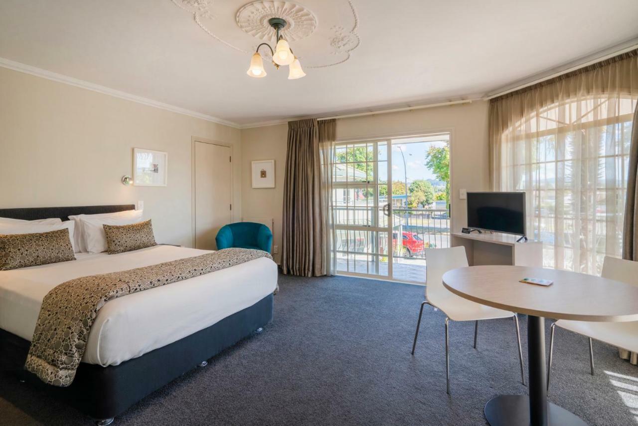 Silver Fern Rotorua Suites & Spa Zewnętrze zdjęcie A typical room at the hotel