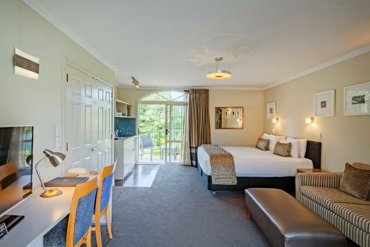 Silver Fern Rotorua Suites & Spa Zewnętrze zdjęcie Studio apartment