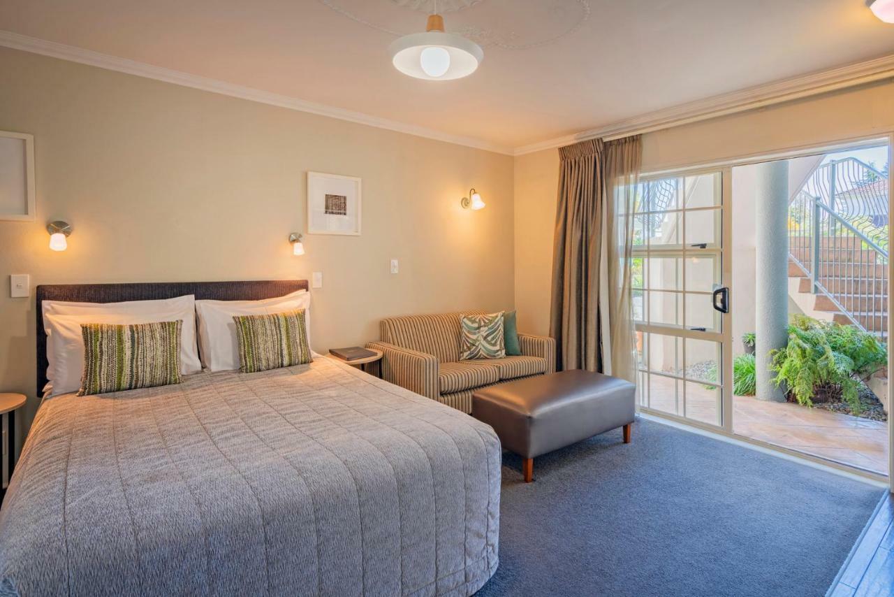 Silver Fern Rotorua Suites & Spa Zewnętrze zdjęcie A typical motel room