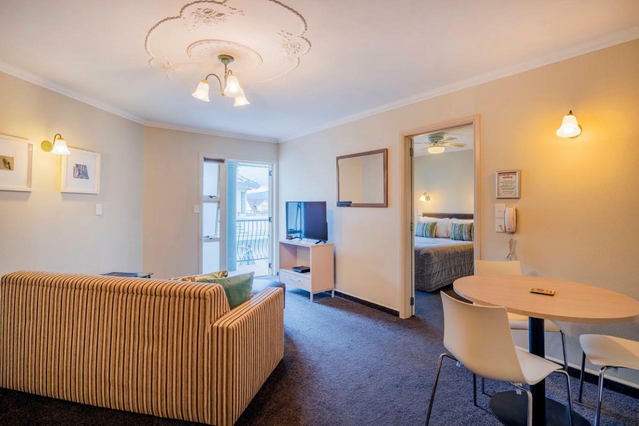 Silver Fern Rotorua Suites & Spa Zewnętrze zdjęcie A typical one-bedroom apartment