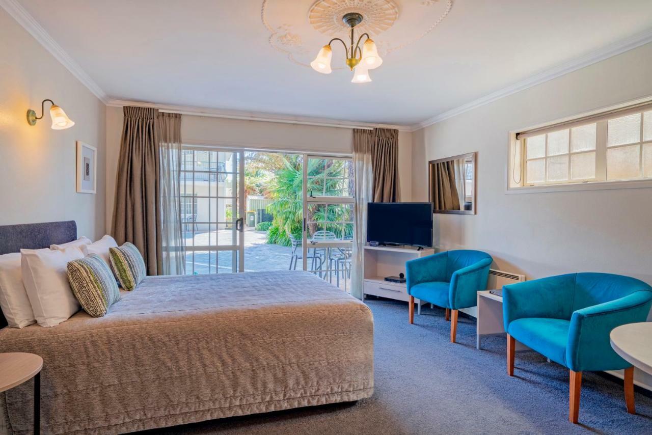 Silver Fern Rotorua Suites & Spa Zewnętrze zdjęcie A typical motel room