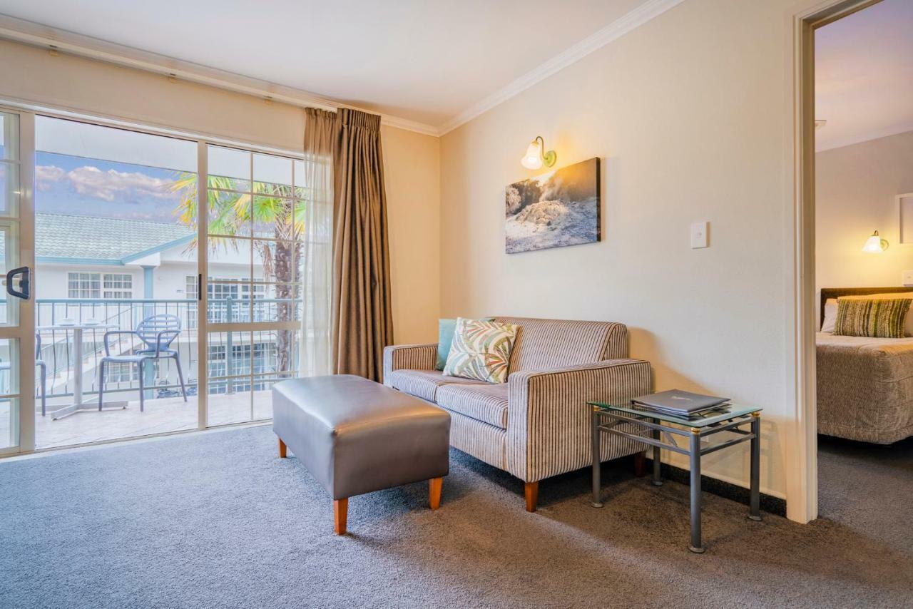 Silver Fern Rotorua Suites & Spa Zewnętrze zdjęcie A typical one-bedroom apartment at the hotel