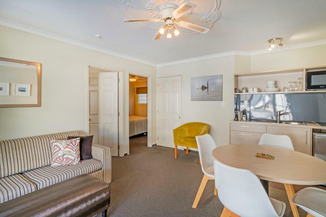 Silver Fern Rotorua Suites & Spa Zewnętrze zdjęcie A typical apartment at the hotel