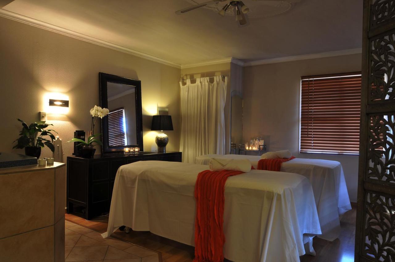 Silver Fern Rotorua Suites & Spa Zewnętrze zdjęcie A massage room at a spa